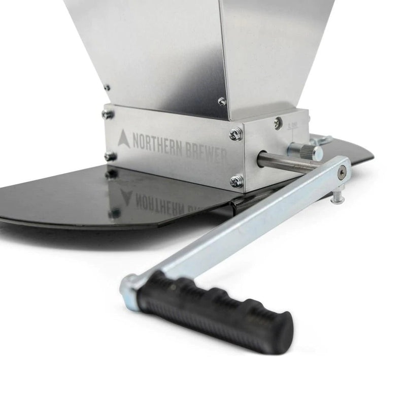 Hullwrecker® 2-Roller Grain Mill (7 lb Hopper)    - Toronto Brewing